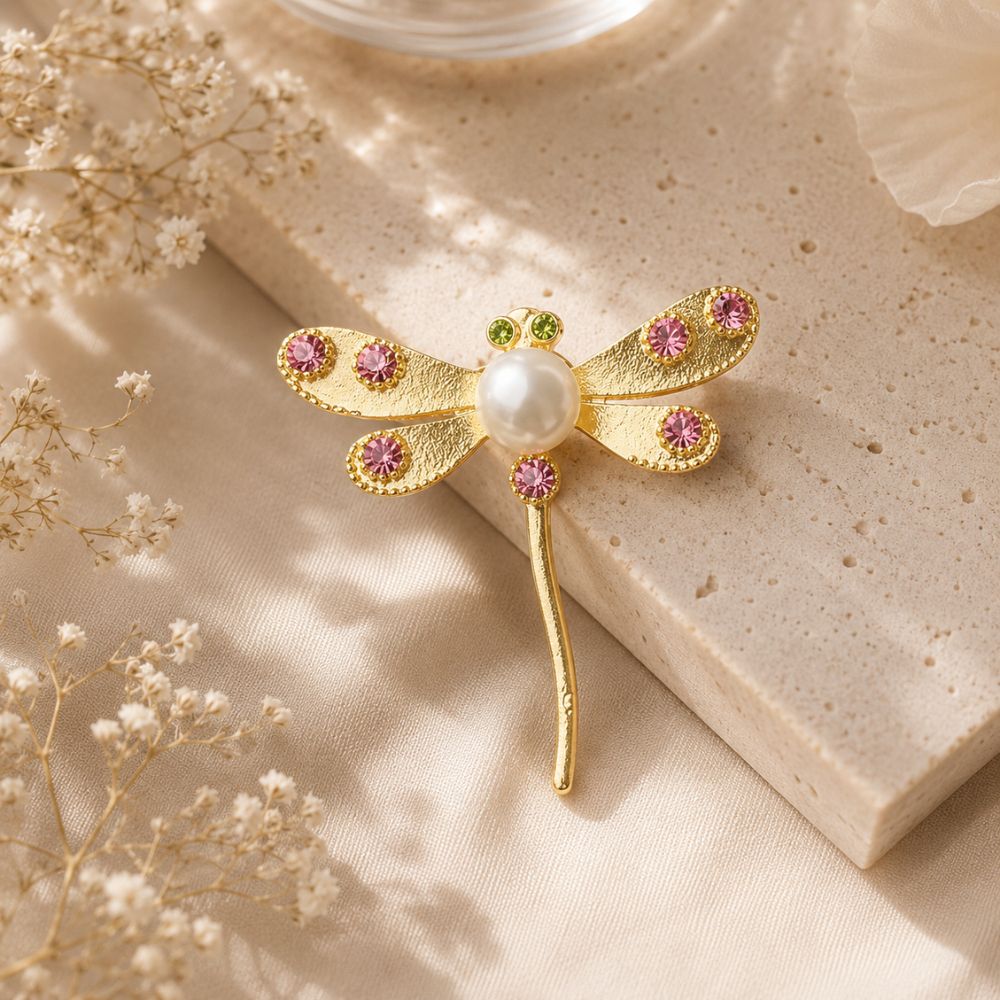 ECW FLY BROOCH