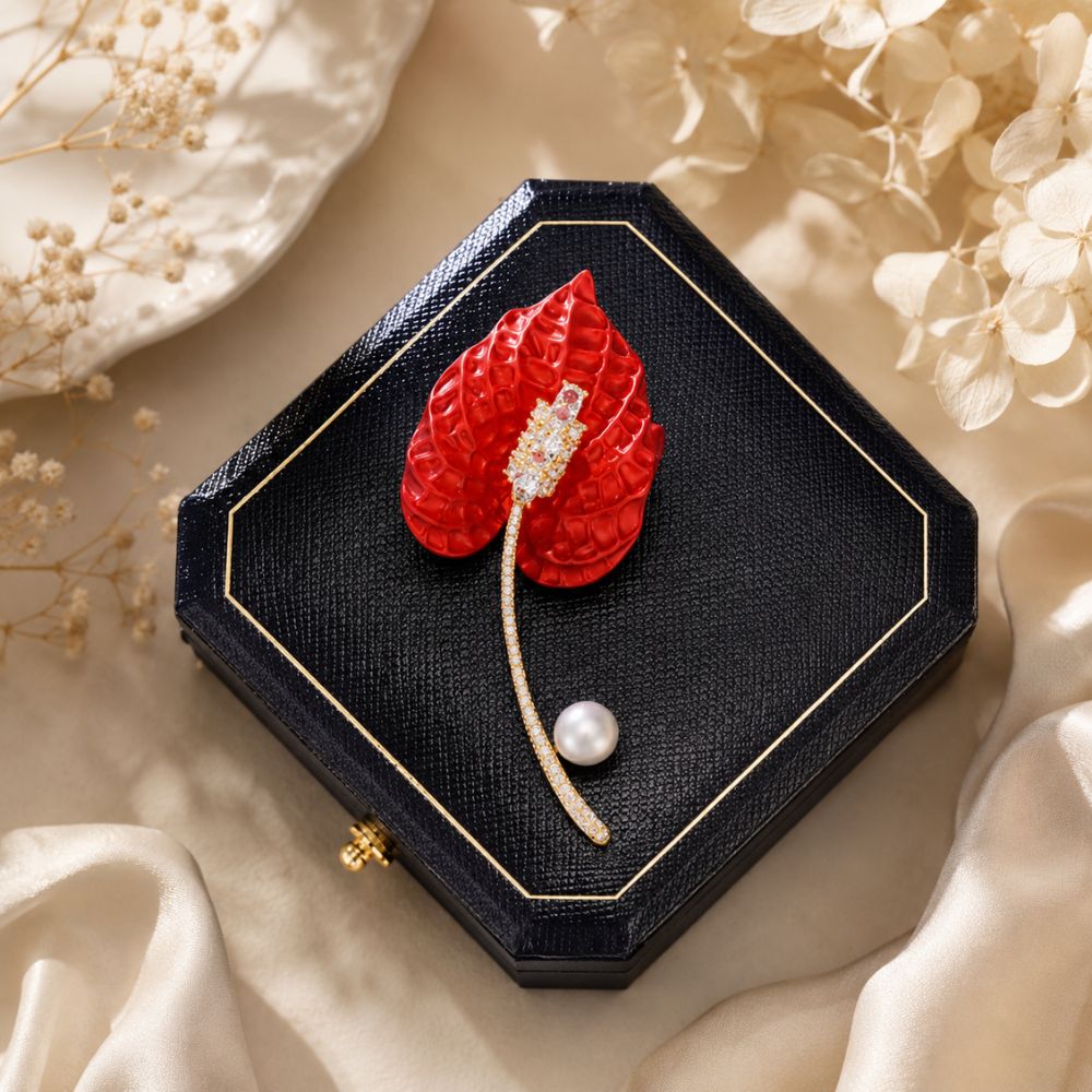 ECW PETAL BROOCH