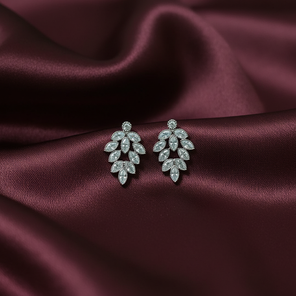 ECW AUDREY DAINTY EARRINGS