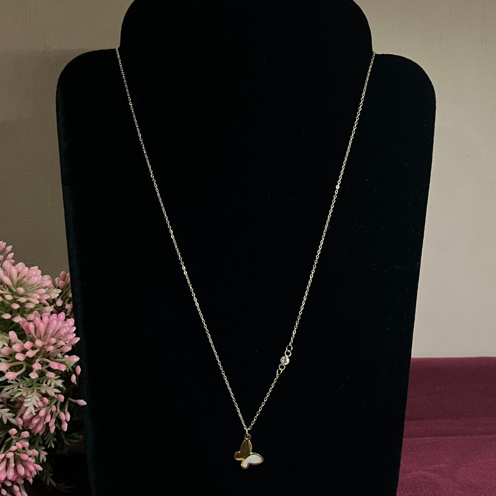 ECW BUTTERCUP DELICATE NECKLACE image 2