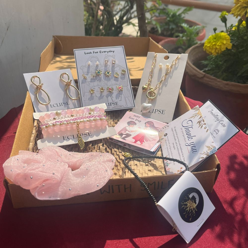 ECW GIFT HAMPER image 0