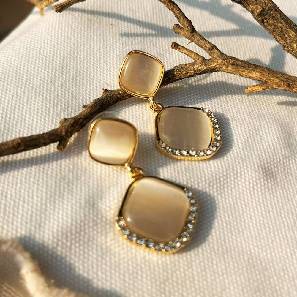 ECW GIGI DAINTY EARRING image 3