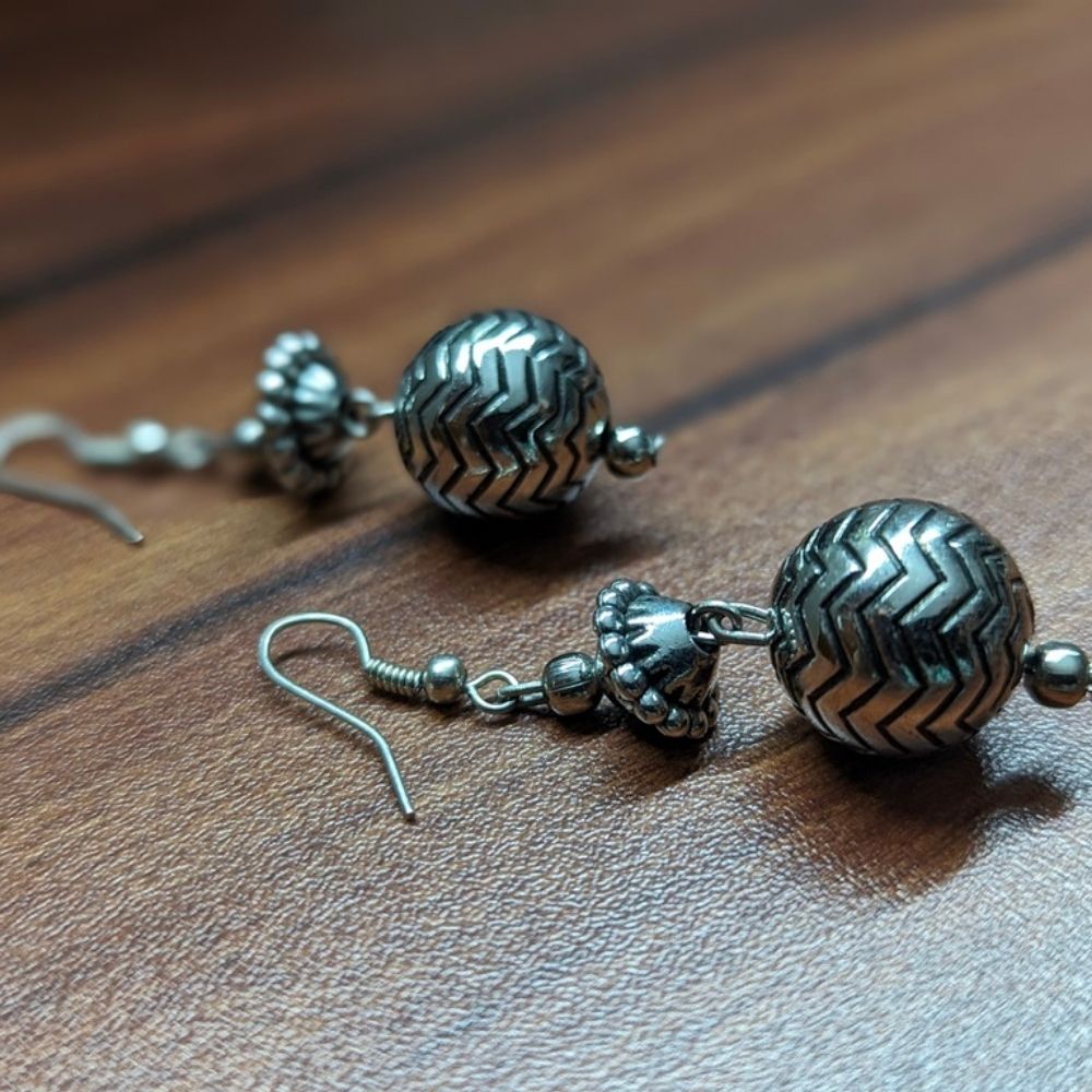 ECE KRITI FISH HOOK EARRING image 0