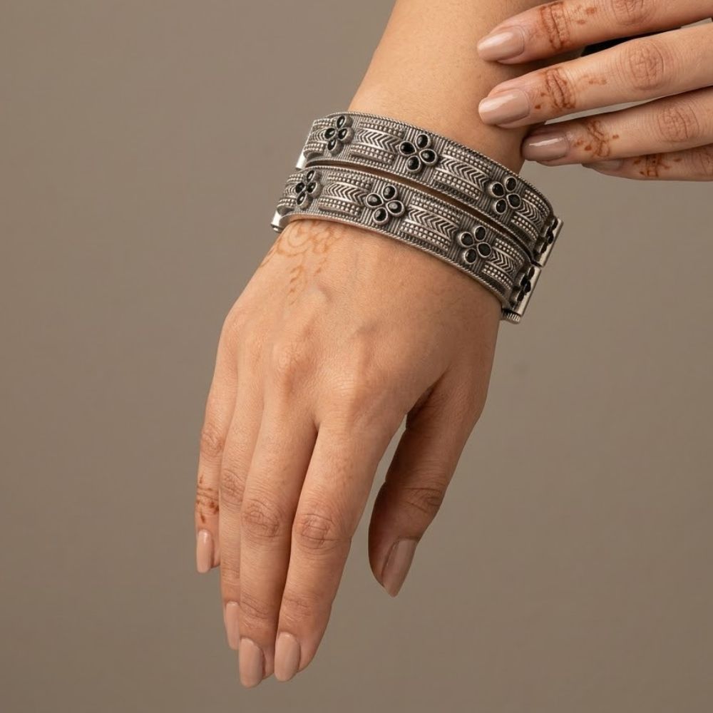 ECE ANYA ADJUSTABLE BANGLE