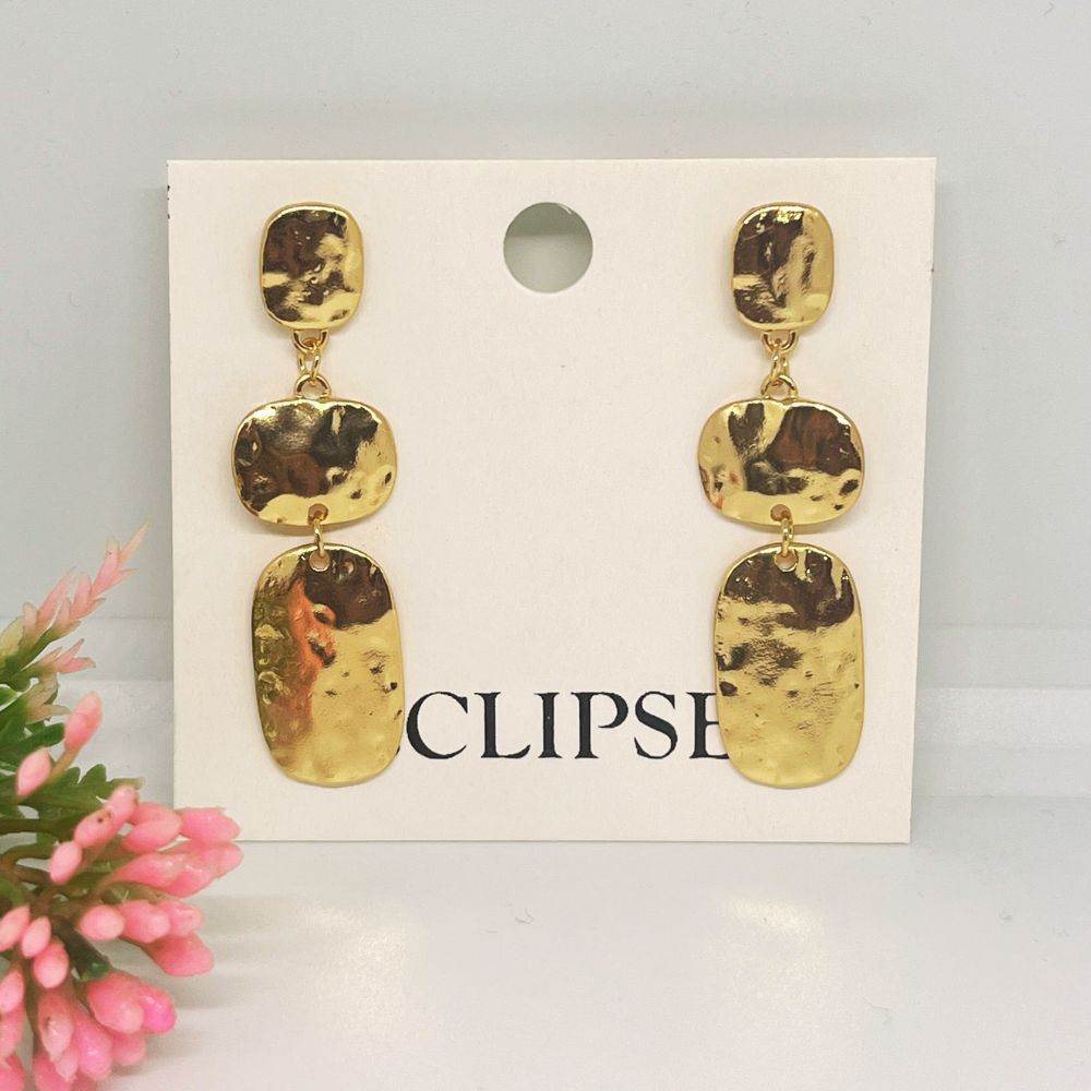 ECW CRAFTED STATEMENT EARRING image 1