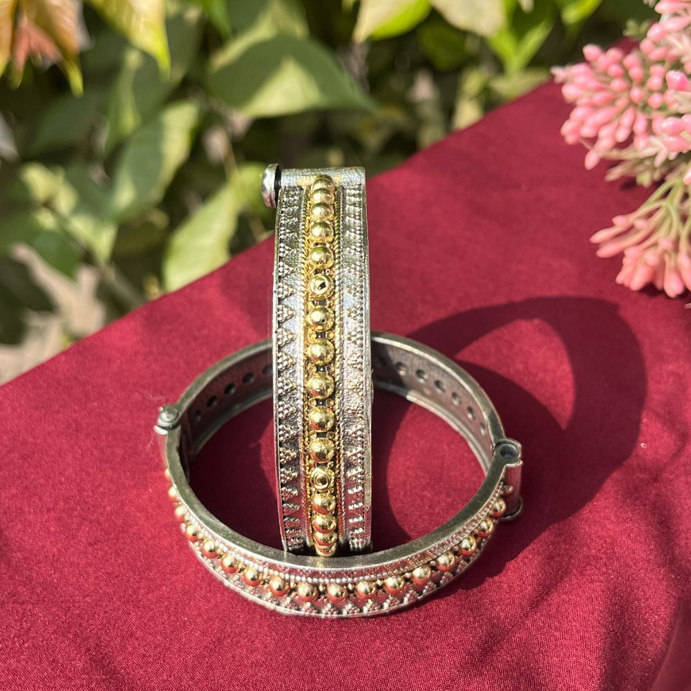 ECE ATHYA DUAL TONE ADJUSTABLE BANGLE image 3