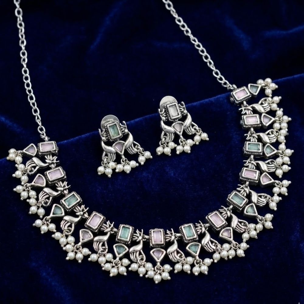 ECE TAAVI SET