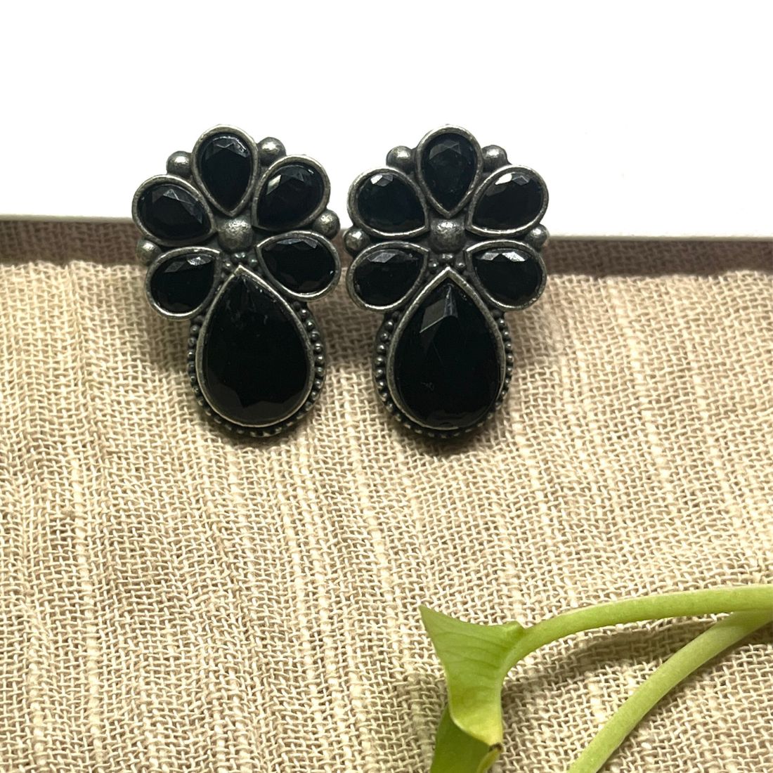 ECE BOOTA EARRING image 3