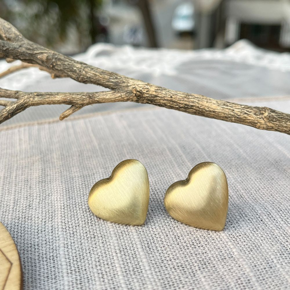 ECW MATT HEART STATEMENT EARRING image 0
