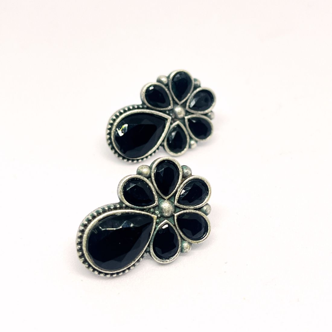 ECE BOOTA EARRING image 2