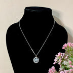 ECW EVA DAINTY NECKLACE image 1