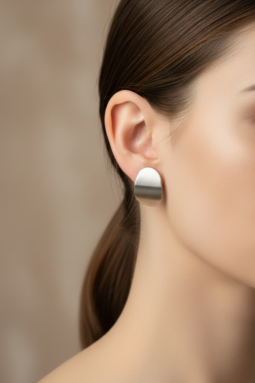 ECW STACY STATEMENT EARRINGS