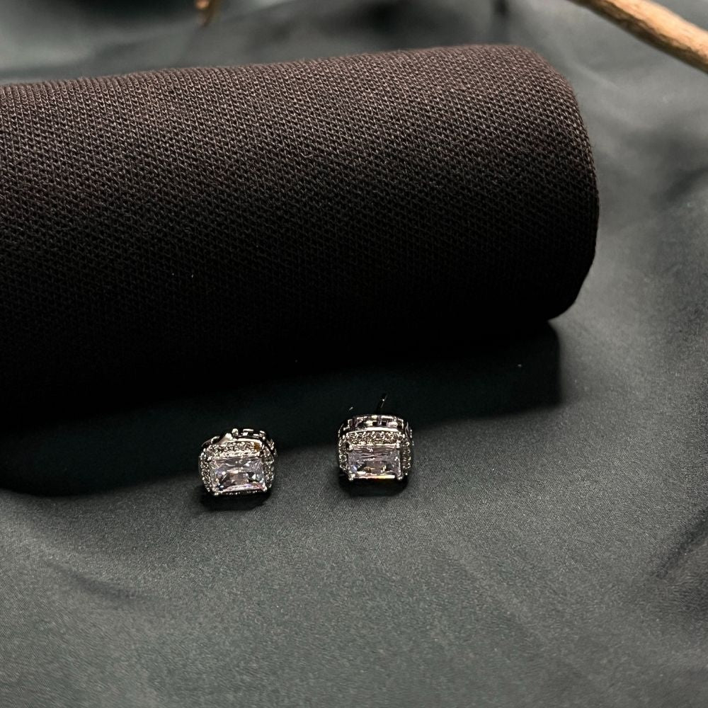 ECW OPERA DAINTY EARRING image 1