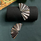 ECW FAN STATEMENT EARRING image 1