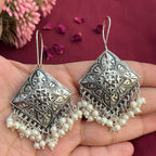 ECE TARINI EARRING image 1