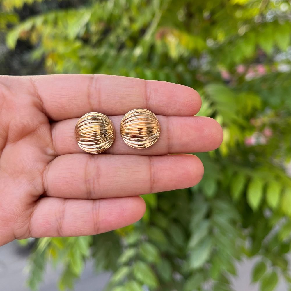 ECW BALL STATEMENT EARRING image 1
