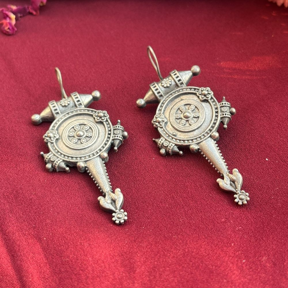 ECE KAMALA EARRING image 2