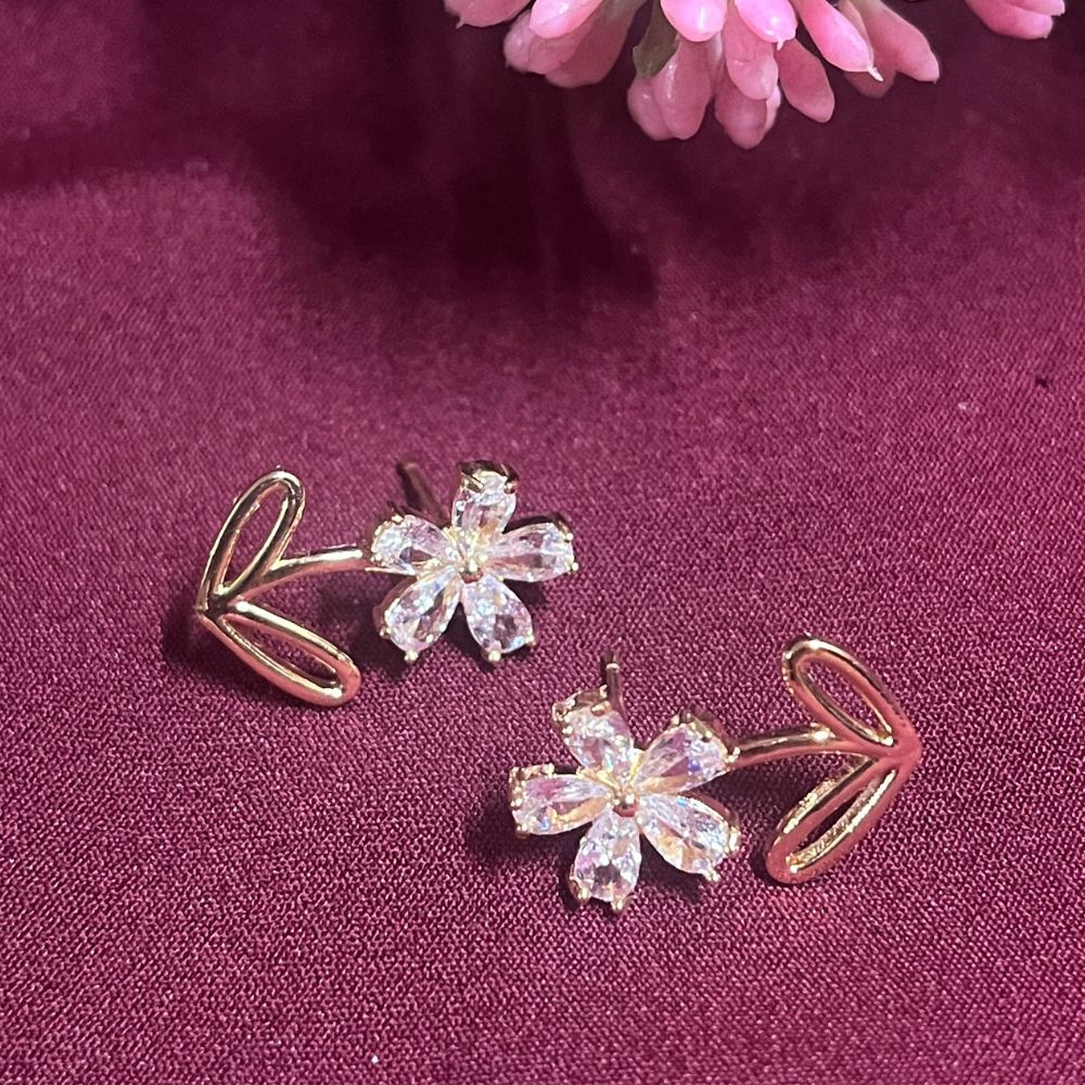 ECW  FLORET  DAINTY EARRING image 2