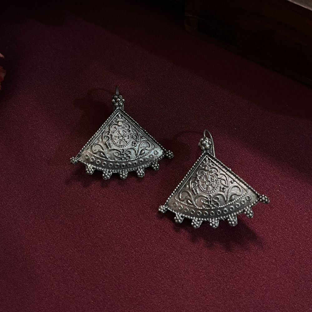 ECE ANJANA EARRING image 2