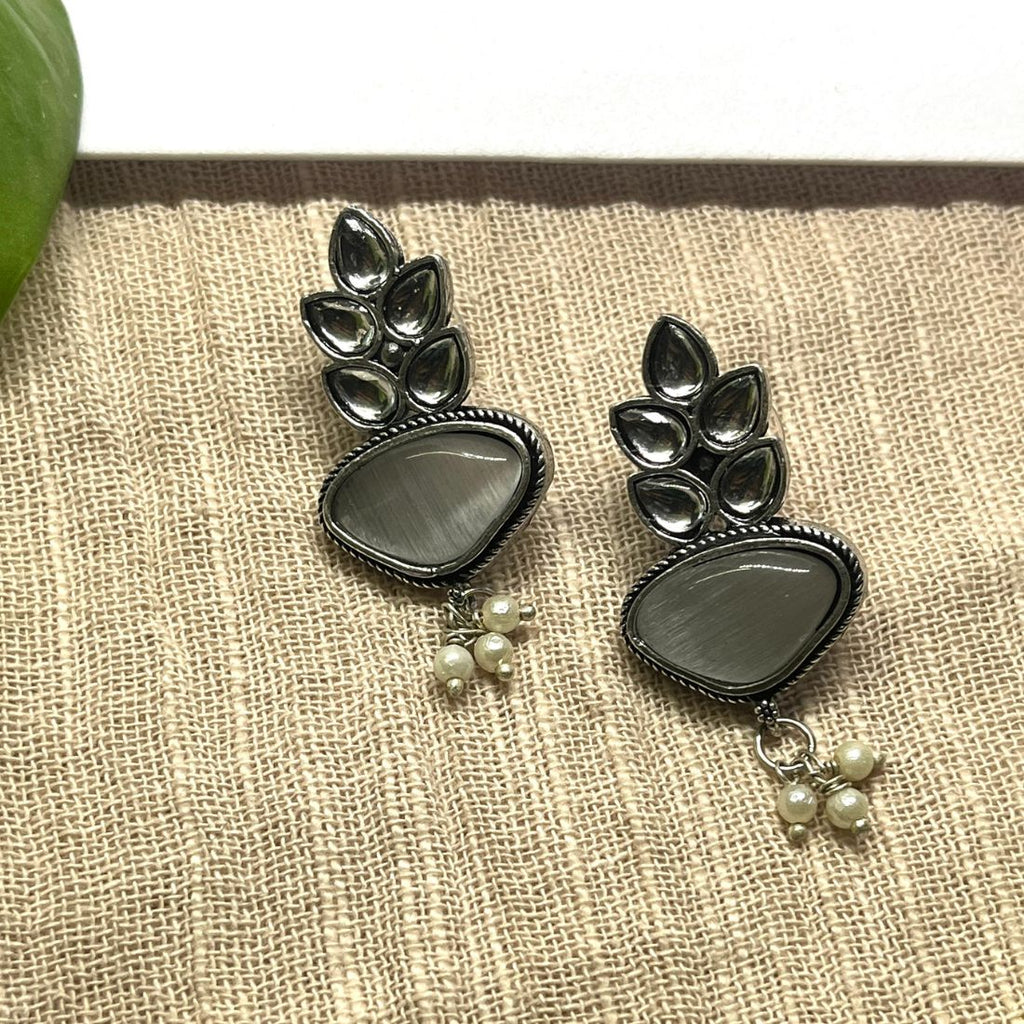 ECE SAAR EARRING image 5