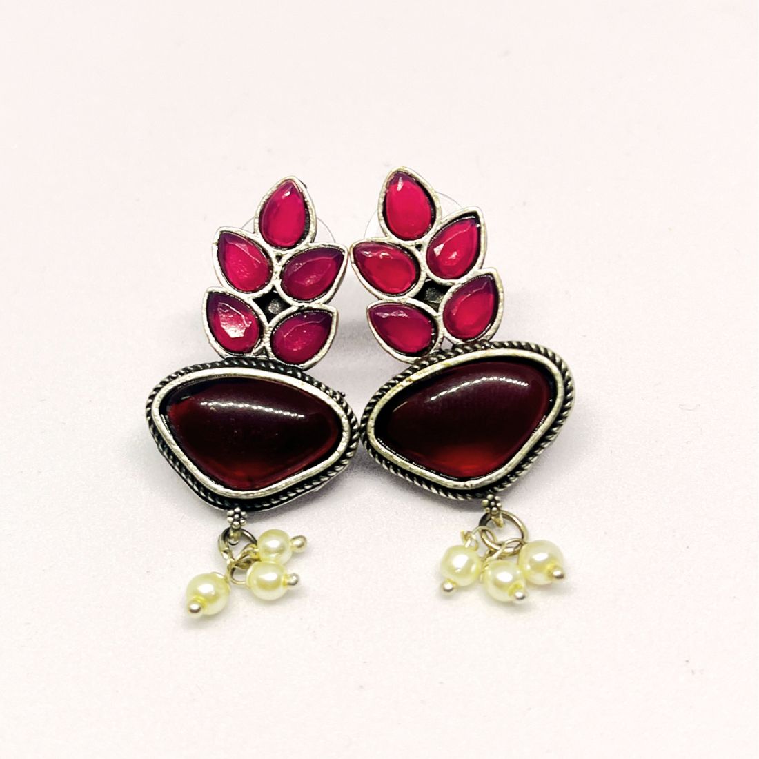 ECE SAAR EARRING image 2