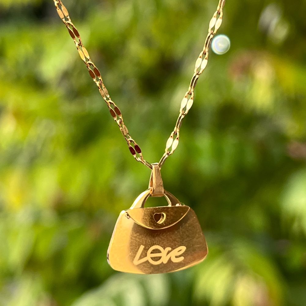 ECW LOVE CLUTCH DAINTY NECKLACE image 0
