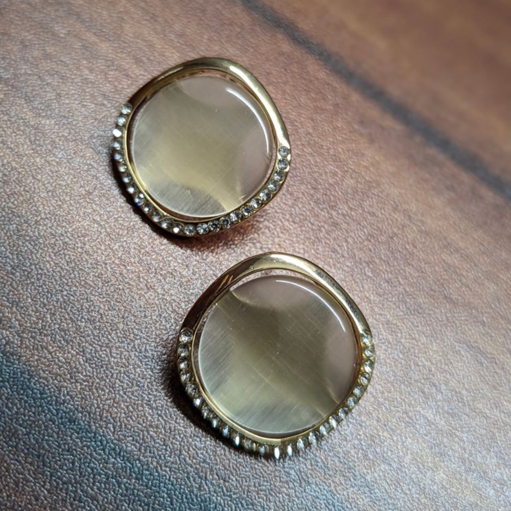 ECW CURVY DAINTY EARRING image 0