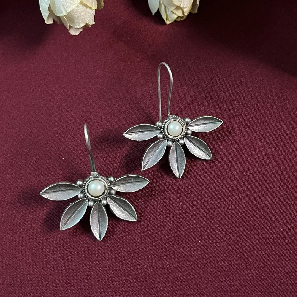 ECE PHOOL EARRING - Silver, Brass image