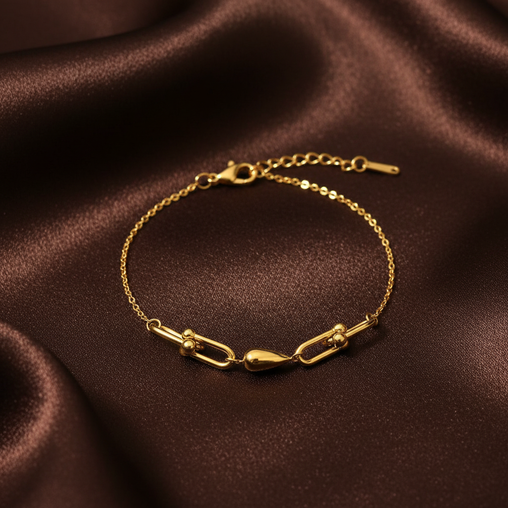 ECW AMY BRACELET