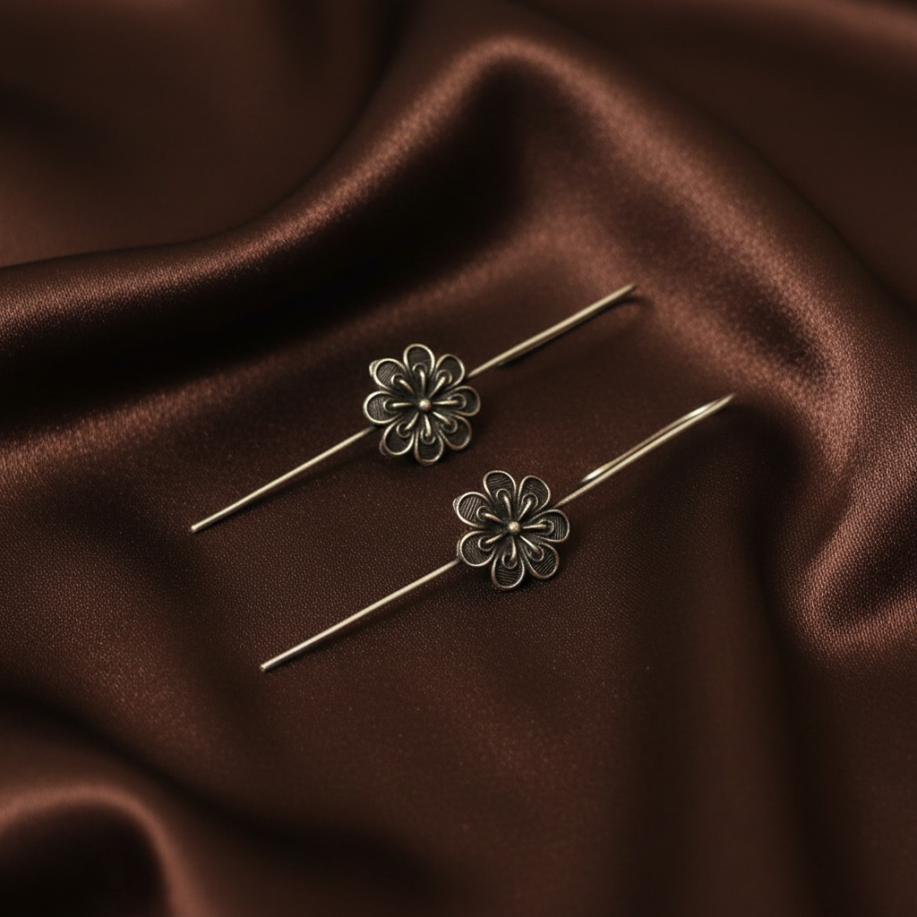 ECE FLOWER NEEDLE EARCUFF EARRINGS