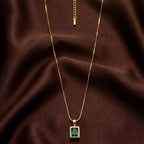 ECW EMERALD NECKLACE