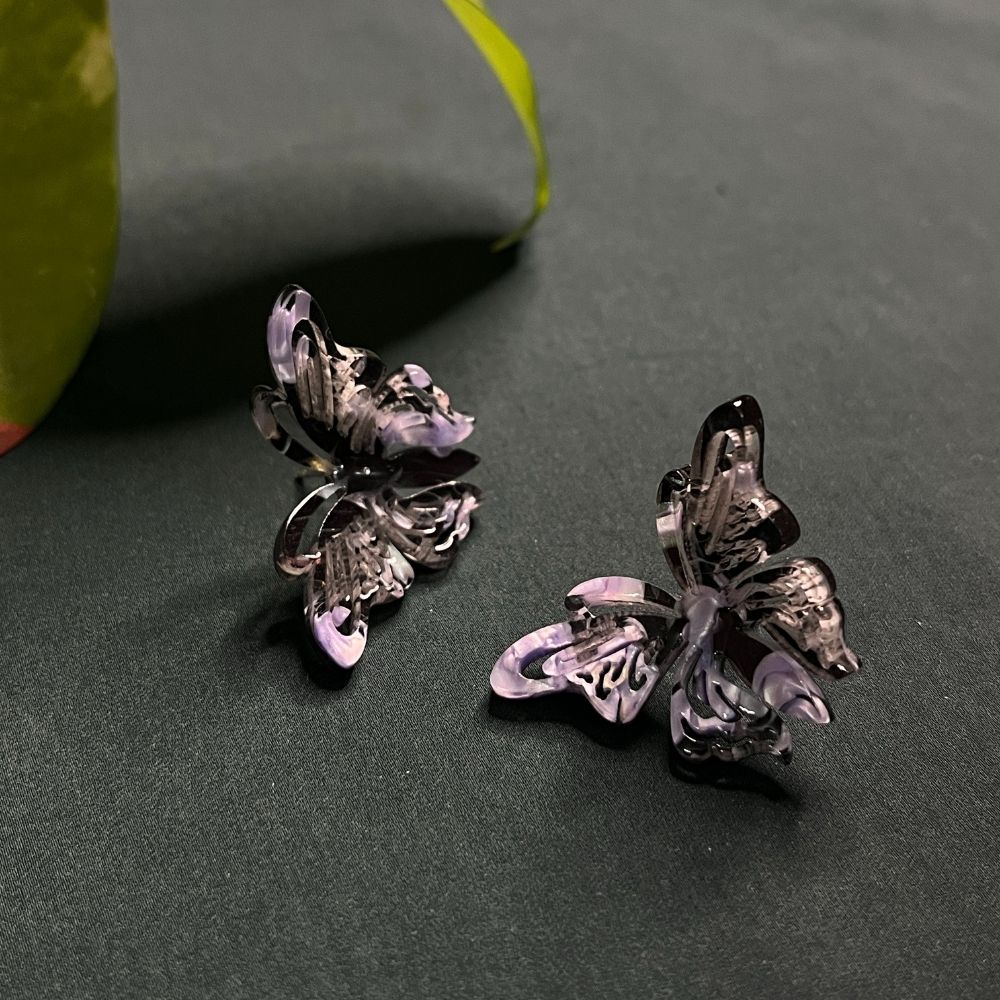 ECW BUTTER CUP STATEMENT EARRING - Image 4