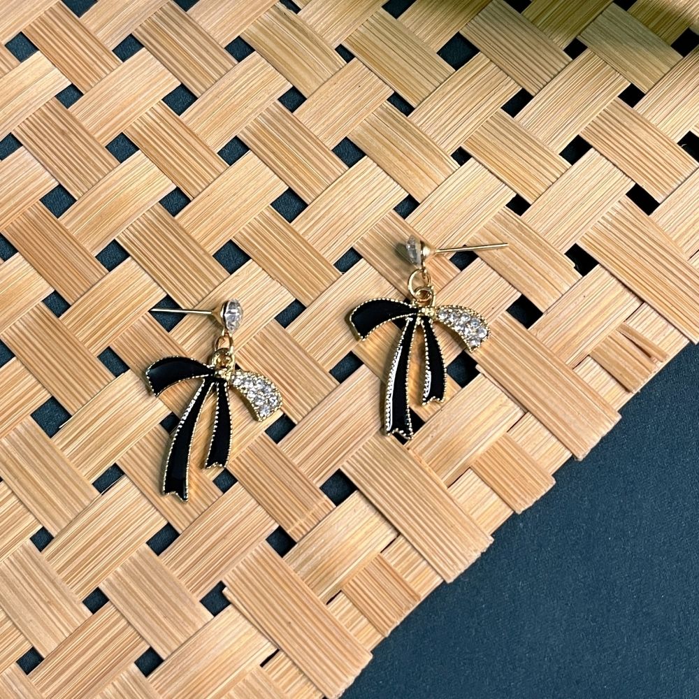 ECW VIONA DAINTY EARRING - Image 2