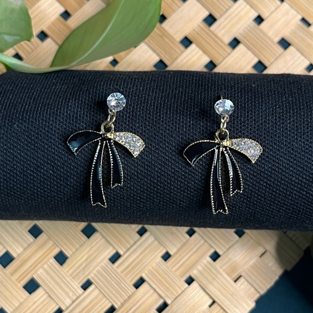 ECW VIONA DAINTY EARRING